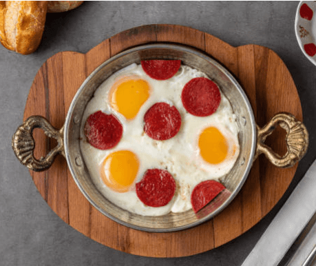 Sucuk Omelette